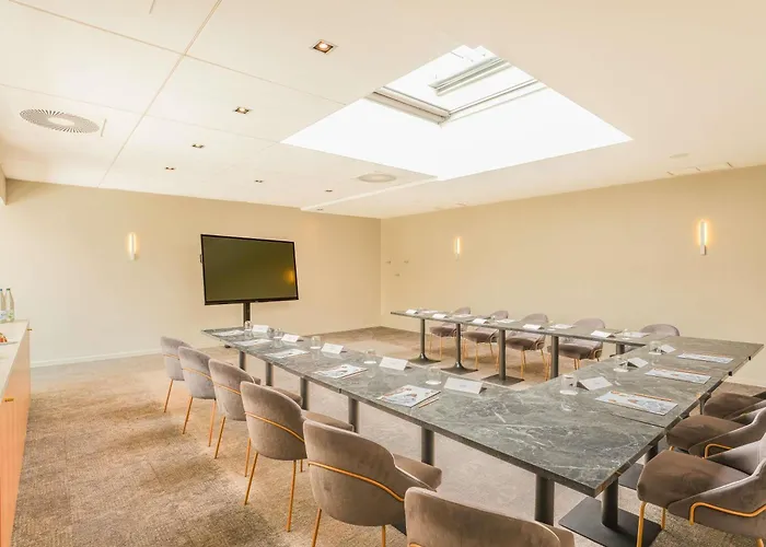 Hotel Mercure Centre Unterlinden 4*